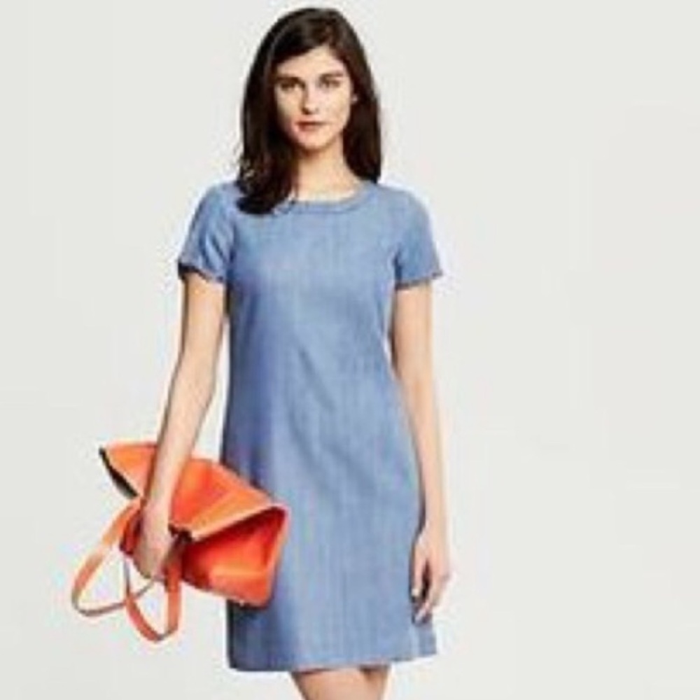 Banana Republic Chambray Shift Dress. Size 14